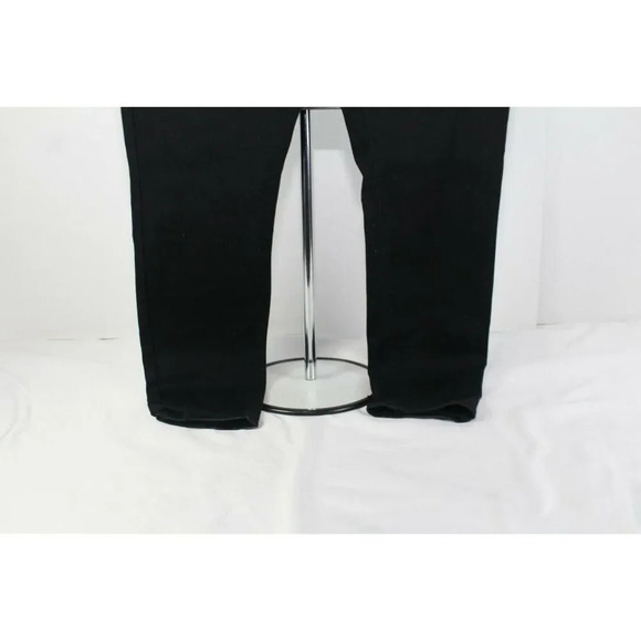 ladies SIGNATURE Levi Strauss jeans - Picture 4 of 9